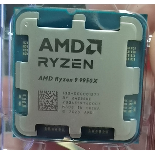 AMD 锐龙 R9 9950X 散片 4nm 16核 32线程 加速频率至高 5.7GHz 170W AM5接口